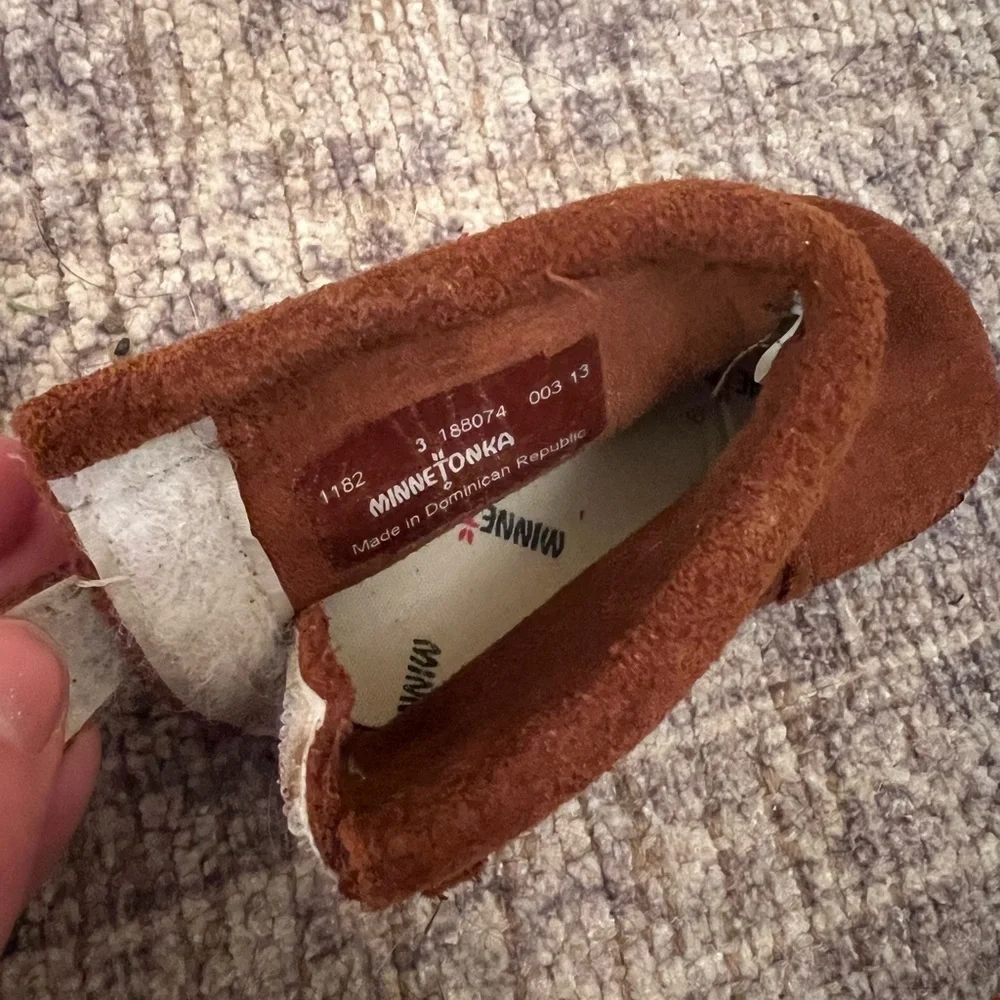 Minnetonka back flap bootie